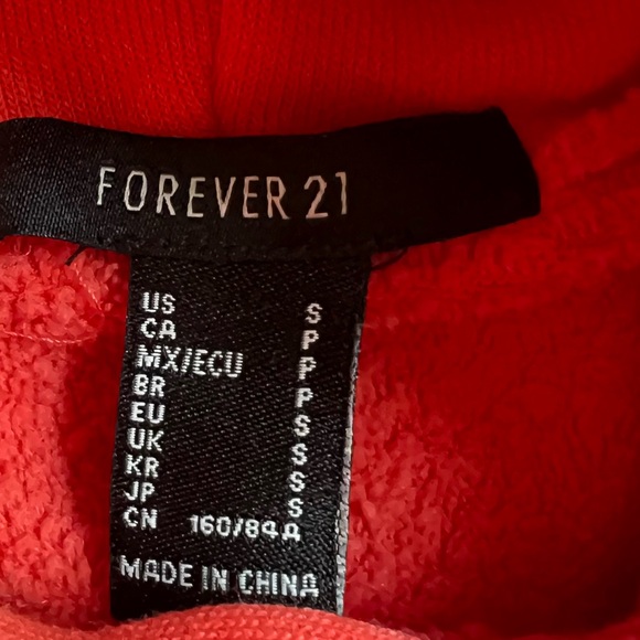 FOREVER 21 RED REWORKED CROPPED FLEECE RAGLAN PULLOVER HOODIE SIZE SMALL - Picture 9 of 9